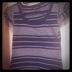 Mak sweater tee with triple knot sleeve